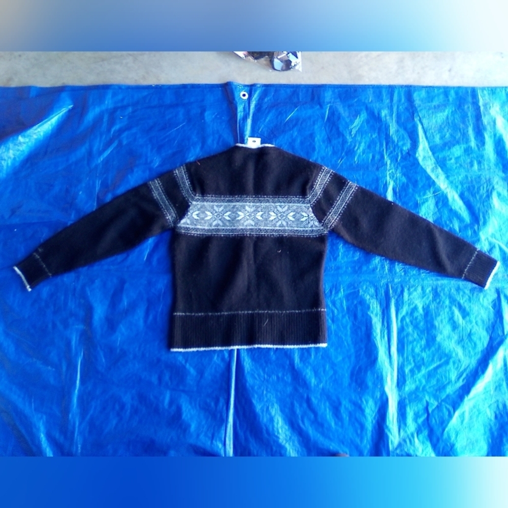Columbia Woman's Black and Gray Sweater - Picture 8 of 8